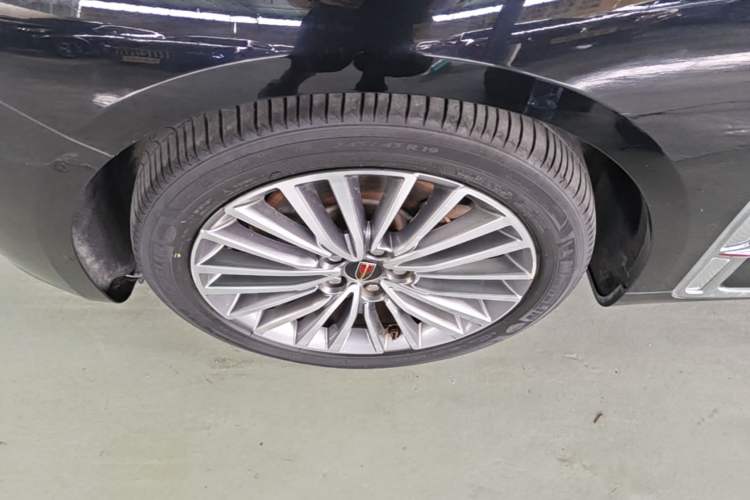 Used Hongqi H9 2020 2.0T Smart Connect Flagship Edition Left Front Wheel Hub