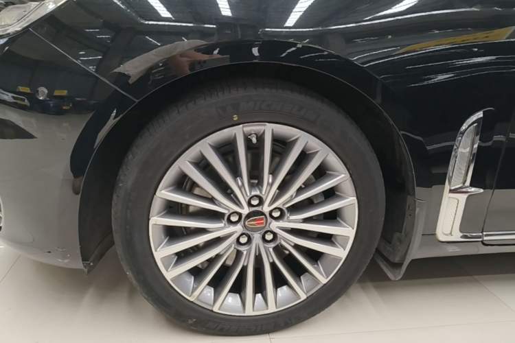 Used Hongqi H9 2020 2.0T Smart Connect Flagship Edition Left Front Wheel Hub