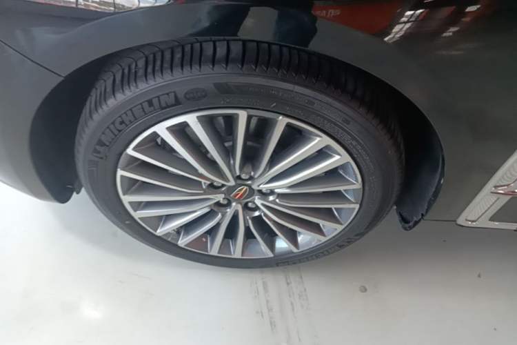 Used Hongqi H9 2020 2.0T Smart Connect Flagship Edition Left Front Wheel Hub