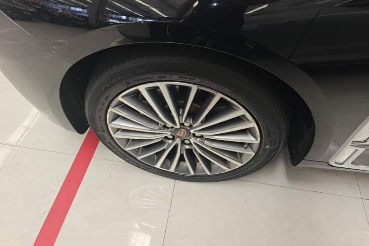 Used Hongqi H9 2020 2.0T Smart Connect Flagship Edition Left Front Wheel Hub