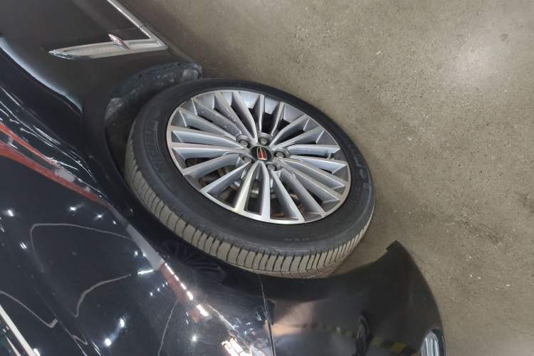 Used Hongqi H9 2020 2.0T Smart Connect Flagship Edition Left Front Wheel Hub