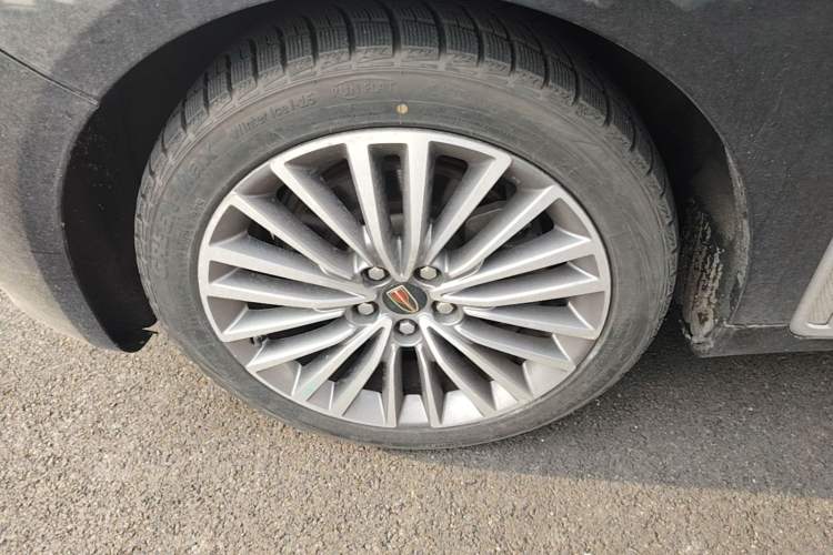Used Hongqi H9 2020 2.0T Smart Connect Flagship Edition Left Front Wheel Hub