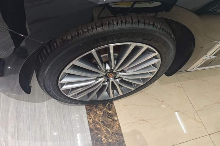 Used Hongqi H9 2020 2.0T Smart Connect Flagship Edition Left Front Wheel Hub