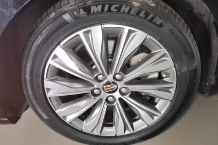 Used Hongqi H9 2020 2.0T Smart Connect Flagship Edition Left Front Wheel Hub