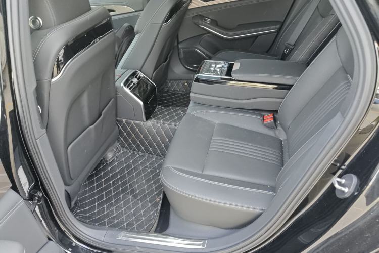 Used Hongqi H9 2020 2.0T Smart Connect Flagship Edition Left Rear Seat