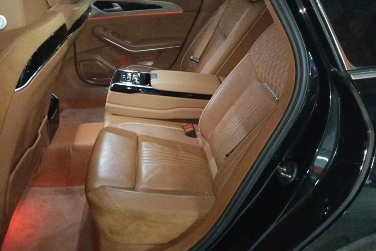 Used Hongqi H9 2020 2.0T Smart Connect Flagship Edition Left Rear Seat