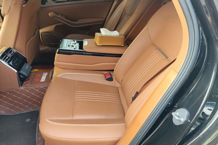 Used Hongqi H9 2020 2.0T Smart Connect Flagship Edition Left Rear Seat