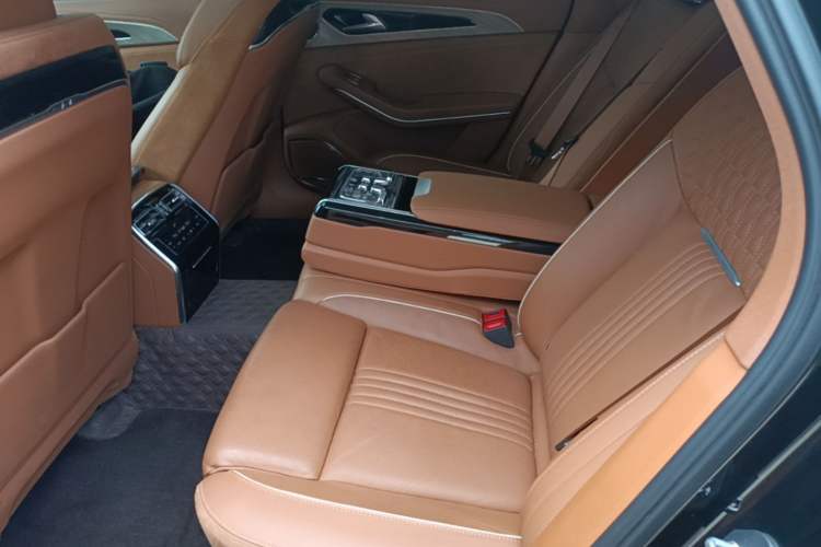 Used Hongqi H9 2020 2.0T Smart Connect Flagship Edition Left Rear Seat