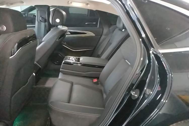 Used Hongqi H9 2020 2.0T Smart Connect Flagship Edition Left Rear Seat
