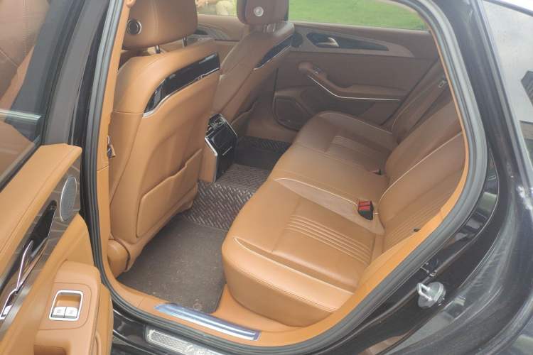 Used Hongqi H9 2020 2.0T Smart Connect Flagship Edition Left Rear Seat