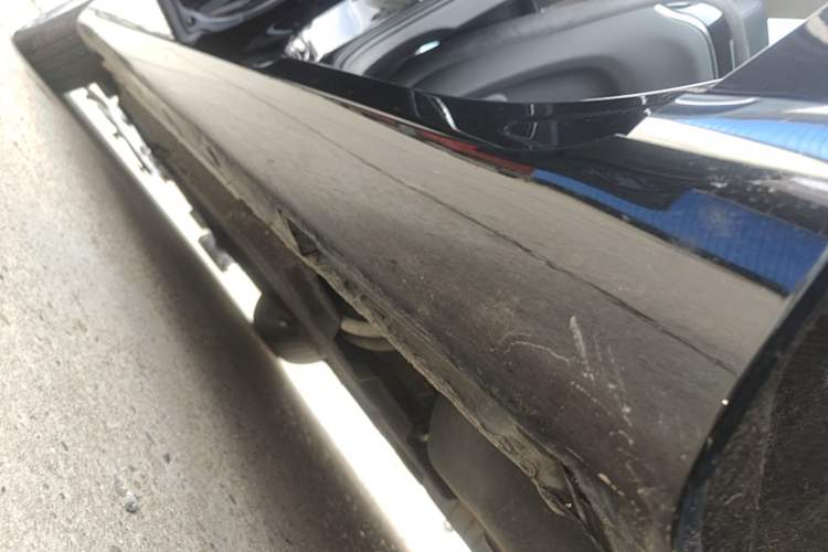Used Hongqi H9 2020 2.0T Smart Connect Flagship Edition Left Side Sill