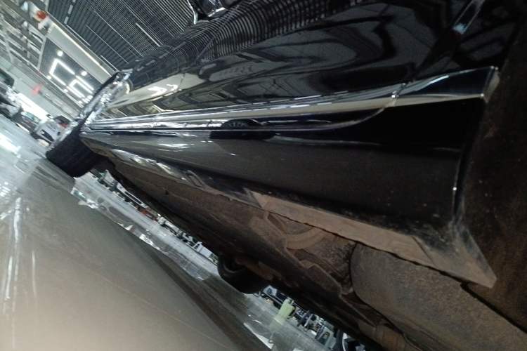Used Hongqi H9 2020 2.0T Smart Connect Flagship Edition Left Side Sill