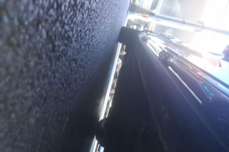 Used Hongqi H9 2020 Revised Version 2.0T Smart Connect Flagship Edition Left Side Sill