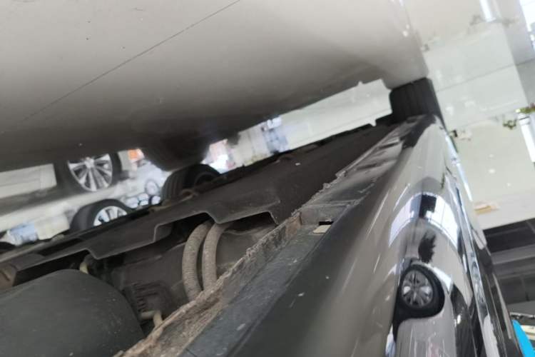 Used Hongqi H9 2020 3.0T Smart Connect Flagship Edition Left Side Sill