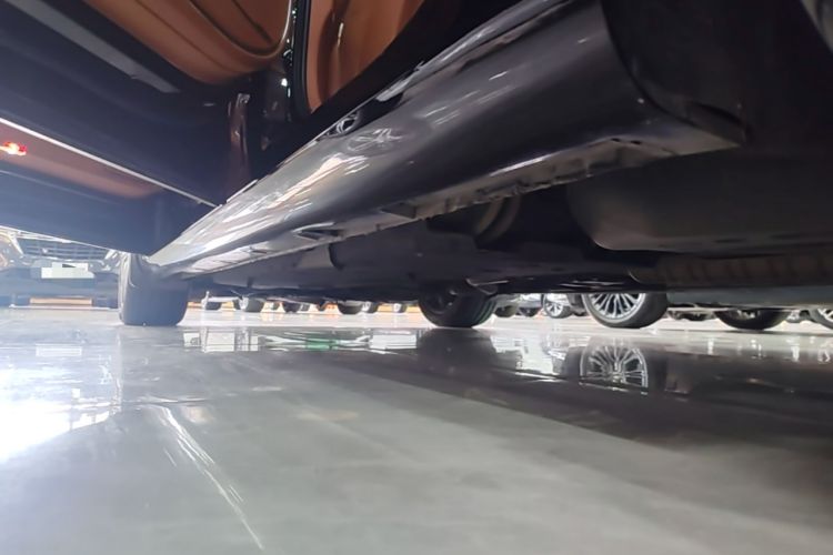 Used Hongqi H9 2020 2.0T Smart Connect Flagship Edition Left Side Sill