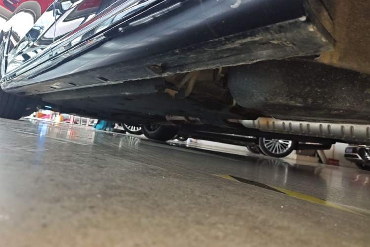 Used Hongqi H9 2020 2.0T Smart Connect Flagship Edition Left Side Sill