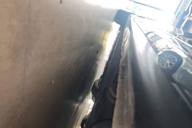 Used Hongqi H9 2020 3.0T Smart Connect Flagship Edition Left Side Sill