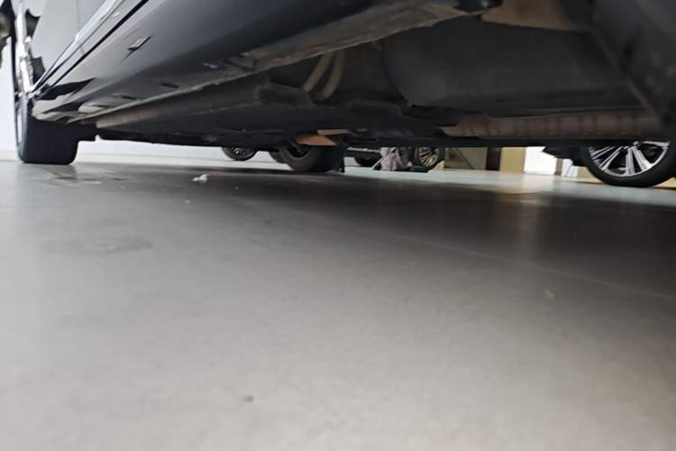 Used Hongqi H9 2020 2.0T Smart Connect Flagship Edition Left Side Sill