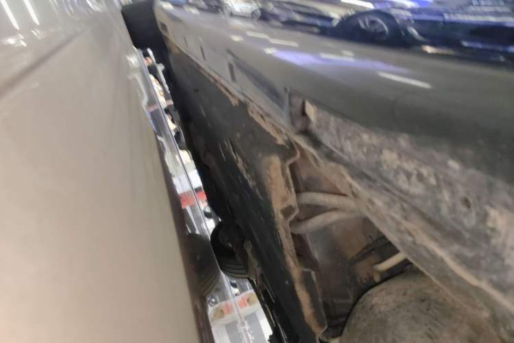 Used Hongqi H9 2020 3.0T Smart Connect Flagship Edition Left Side Sill