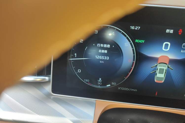 Used Hongqi H9 2020 2.0T Smart Connect Flagship Edition Odometer Close Up
