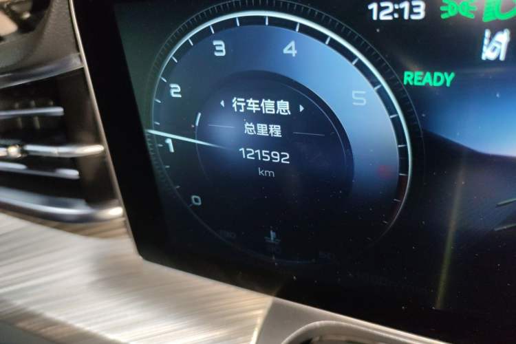 Used Hongqi H9 2020 2.0T Smart Connect Flagship Edition Odometer Close Up