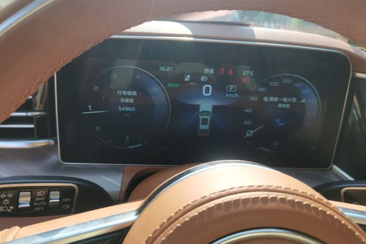 Used Hongqi H9 2020 2.0T Smart Connect Flagship Edition Odometer Close Up