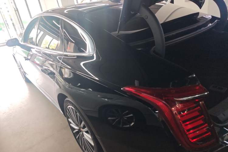Used Hongqi H9 2020 3.0T Smart Connect Flagship Edition Rear Left 45 Deg