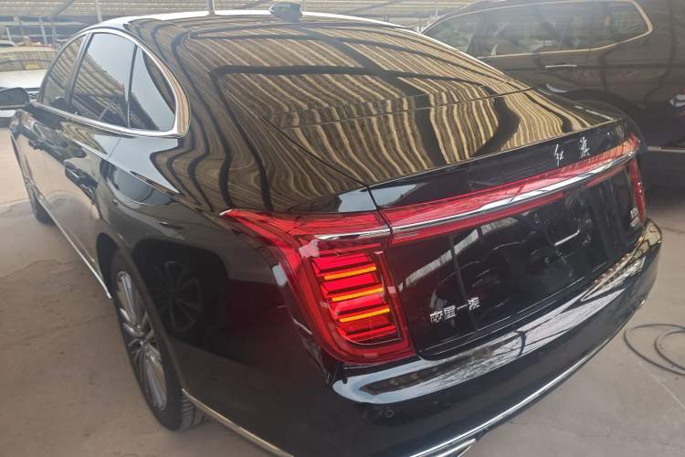 Used Hongqi H9 2020 2.0T Smart Connect Flagship Edition Rear Left 45 Deg