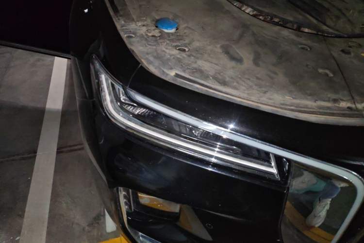 Used Hongqi H9 2020 2.0T Smart Connect Flagship Edition Right Front Headlight