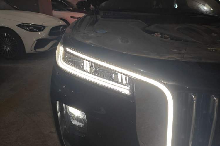 Used Hongqi H9 2020 2.0T Smart Connect Flagship Edition Right Front Headlight