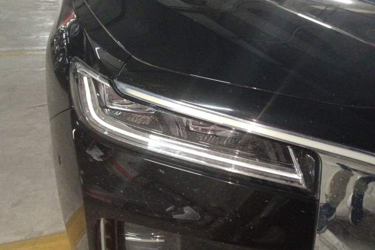 Used Hongqi H9 2020 2.0T Smart Connect Flagship Edition Right Front Headlight