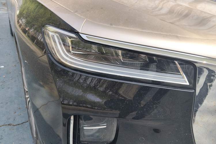 Used Hongqi H9 2020 2.0T Smart Connect Flagship Edition Right Front Headlight