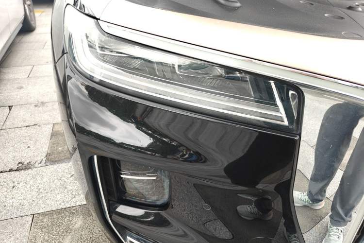 Used Hongqi H9 2020 2.0T Smart Connect Flagship Edition Right Front Headlight