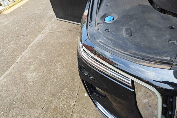 Used Hongqi H9 2020 2.0T Smart Connect Flagship Edition Right Front Headlight