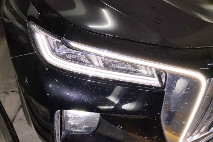 Used Hongqi H9 2020 2.0T Smart Connect Flagship Edition Right Front Headlight