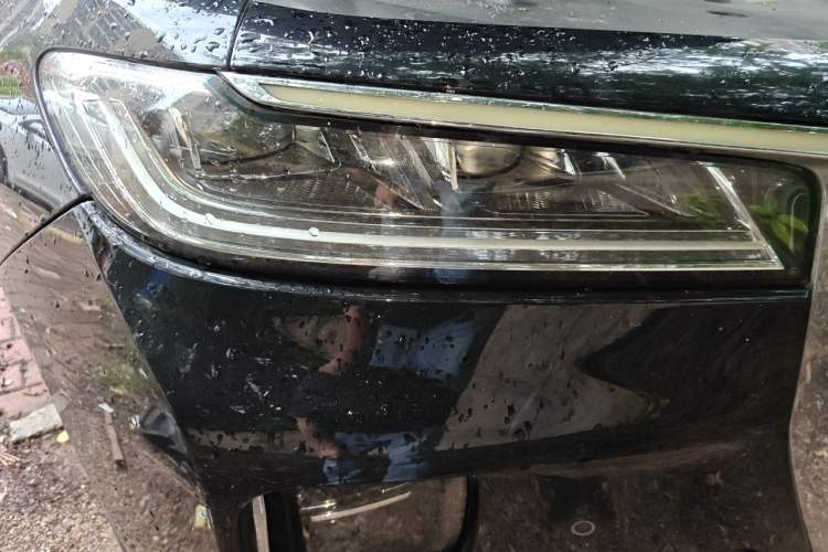 Used Hongqi H9 2020 2.0T Smart Connect Flagship Edition Right Front Headlight