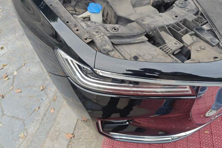 Used Hongqi H9 2020 2.0T Smart Connect Flagship Edition Right Front Headlight
