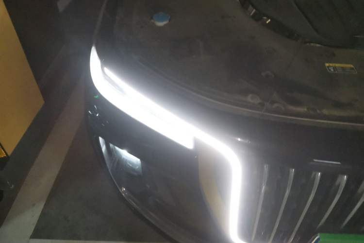 Used Hongqi H9 2020 2.0T Smart Connect Flagship Edition Right Front Headlight