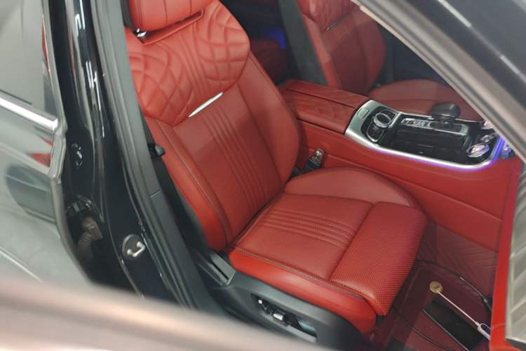 Used Hongqi H9 2020 2.0T Smart Connect Flagship Edition Right Front Seat