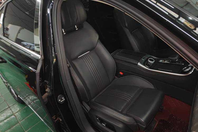 Used Hongqi H9 2020 2.0T Smart Connect Flagship Edition Right Front Seat