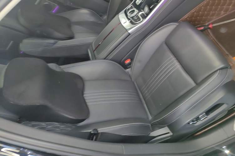 Used Hongqi H9 2020 2.0T Smart Connect Flagship Edition Right Front Seat