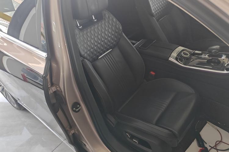 Used Hongqi H9 2020 3.0T Smart Connect Flagship Four-Seat Version Right Front Seat