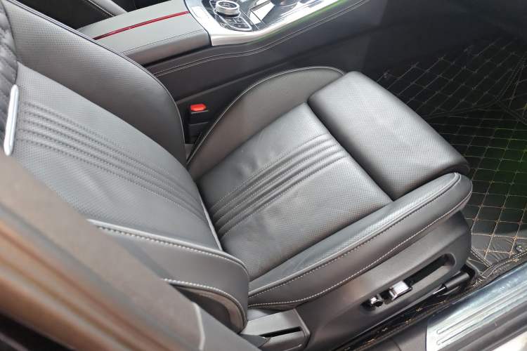 Used Hongqi H9 2020 3.0T Smart Connect Flagship Edition Right Front Seat