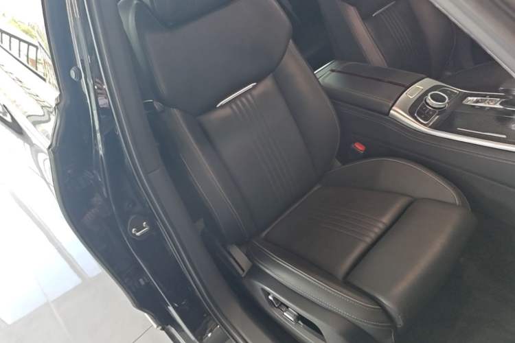Used Hongqi H9 2020 2.0T Smart Connect Flagship Edition Right Front Seat