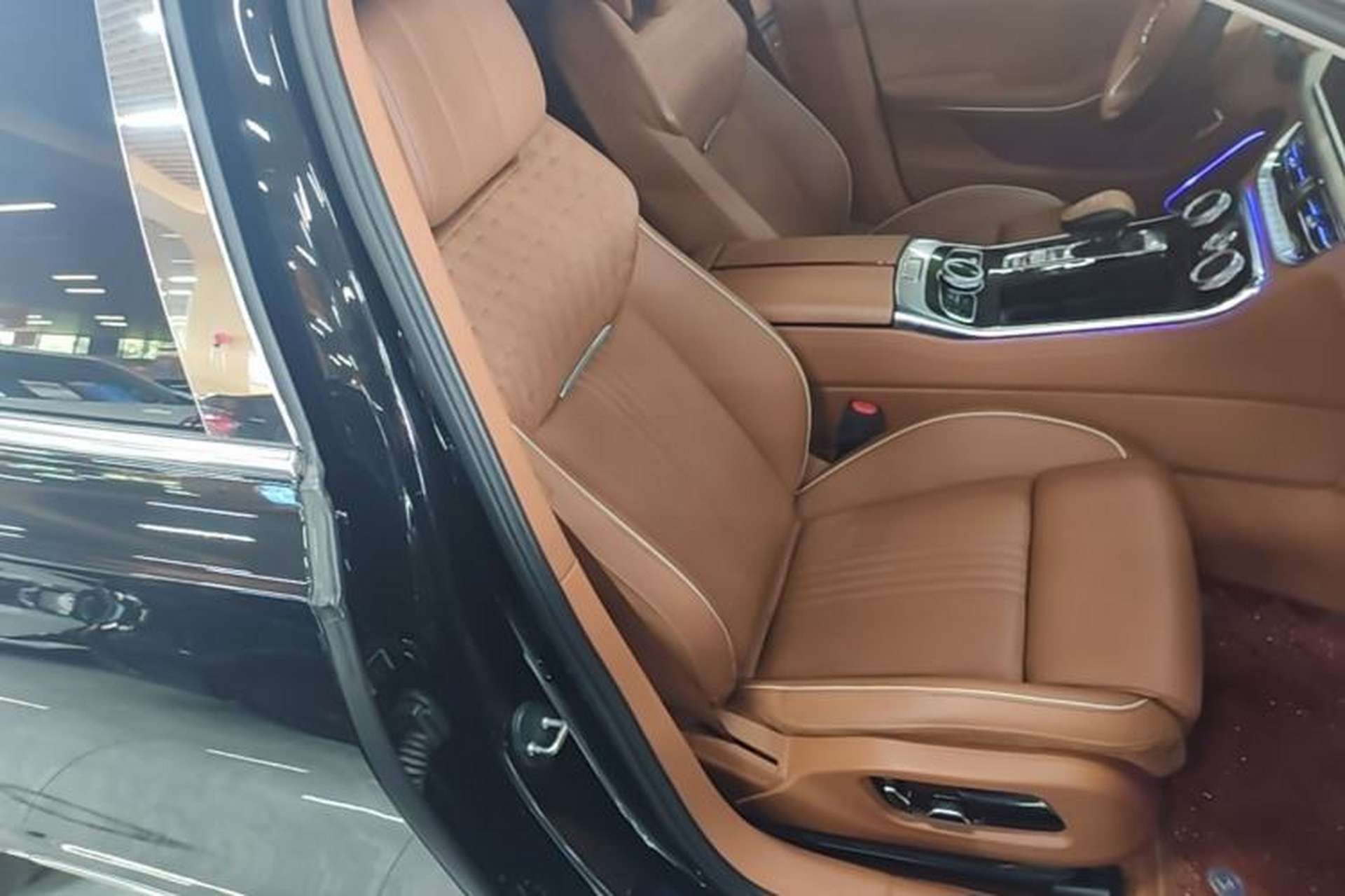 Used Hongqi H9 2020 2.0T Smart Connect Flagship Edition Right Front Seat