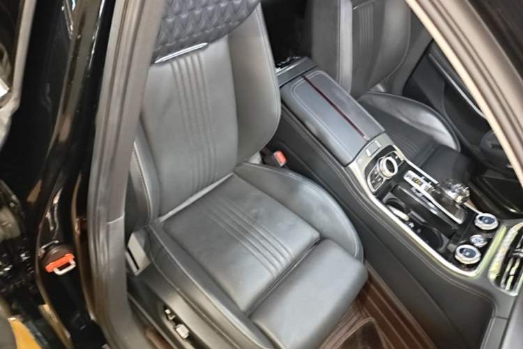 Used Hongqi H9 2020 3.0T Smart Connect Flagship Edition Right Front Seat