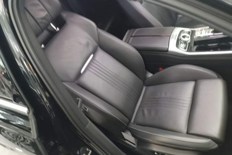 Used Hongqi H9 2020 2.0T Smart Connect Flagship Edition Right Front Seat