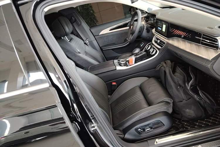 Used Hongqi H9 2020 2.0T Smart Connect Flagship Edition Right Front Seat