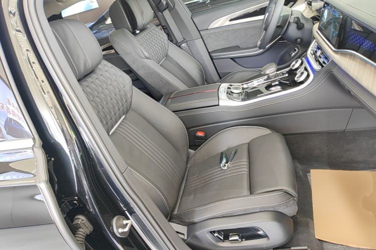 Used Hongqi H9 2020 2.0T Smart Connect Flagship Edition Right Front Seat