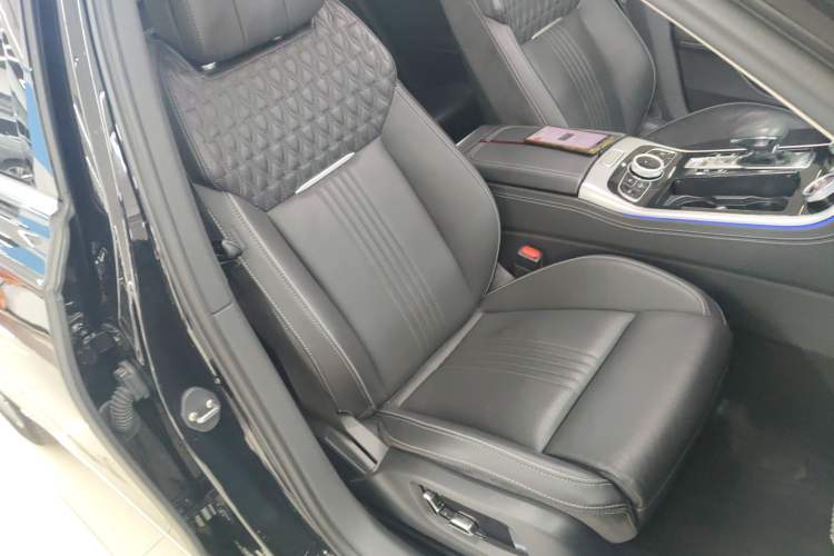 Used Hongqi H9 2020 2.0T Smart Connect Flagship Edition Right Front Seat
